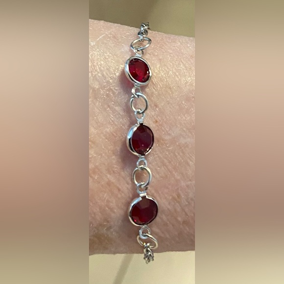 Swarovski Rivoli Siam Red Crystal bracelet NEW - Picture 5 of 12